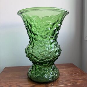 L Green Crinkle Glass Vintage 60s E.O Brody Cleveland USA 
Decor Vase 7.5x9.5”